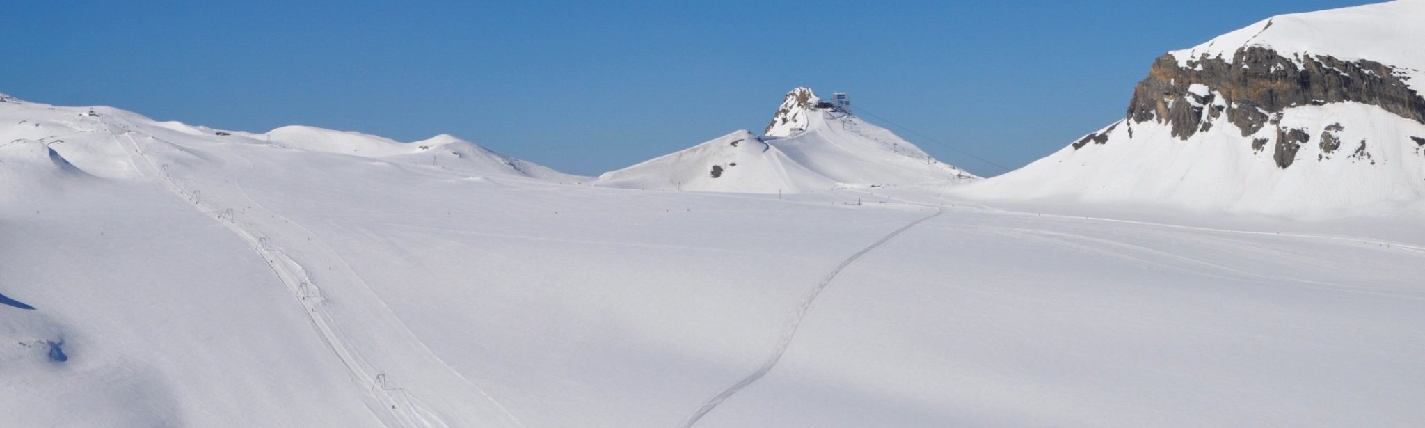 Vol en hélicoptère depuis Bex pour un bapteme de l'air vers Villars, Gryon et Leysin dans le canton de vaud